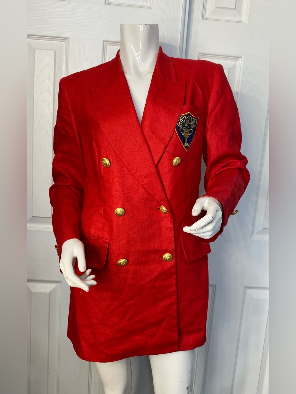 💯Linen Classiques Entier Red Double-Breasted Blazer with Crest and Gold Buttons